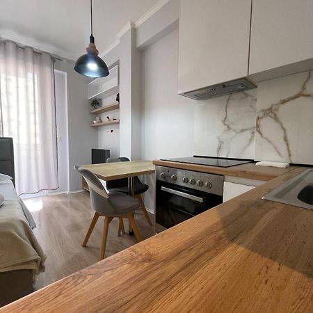 Tirana Sunshine Apartment エクステリア 写真