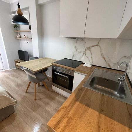Tirana Sunshine Apartment エクステリア 写真