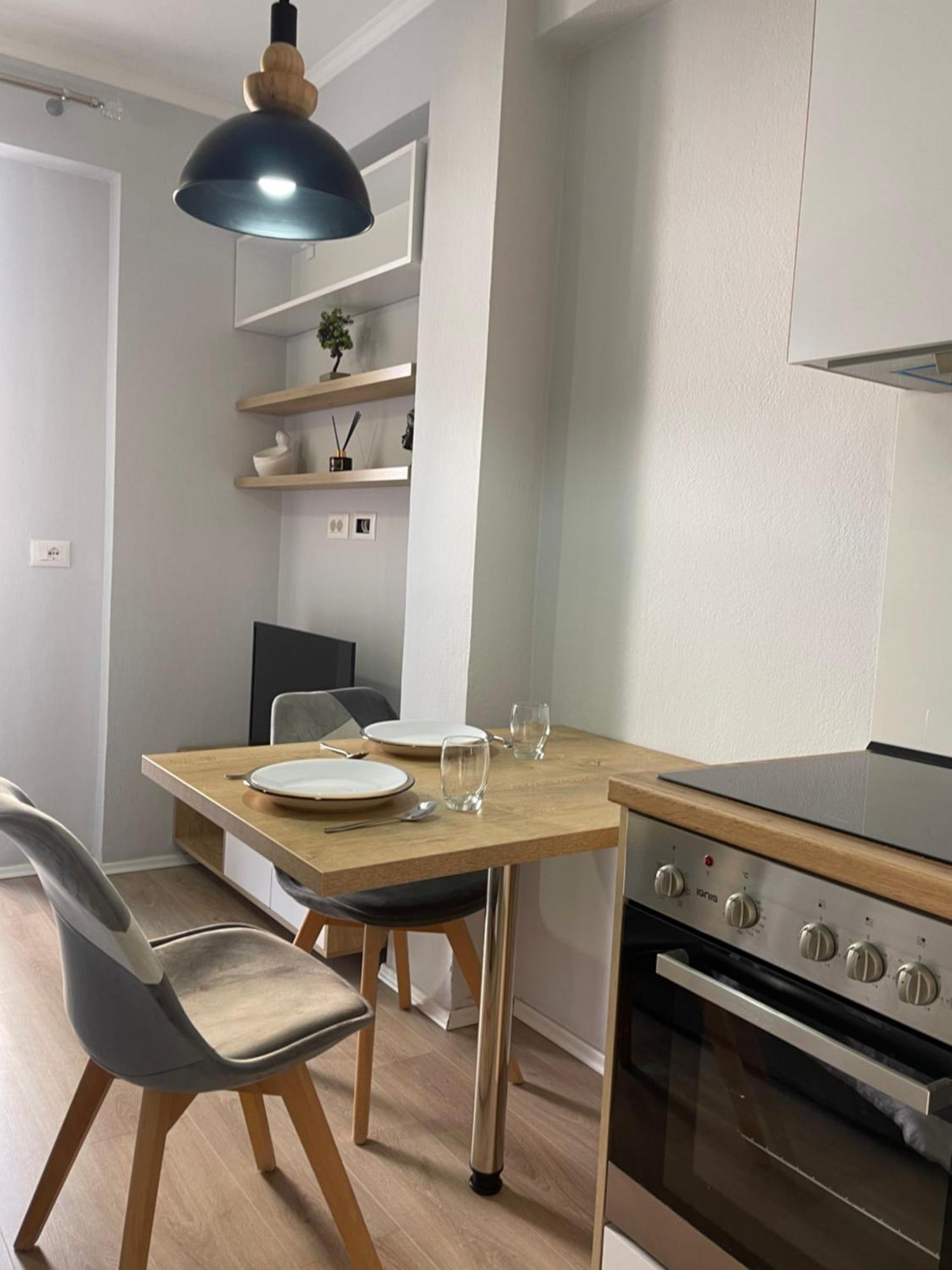 Tirana Sunshine Apartment エクステリア 写真