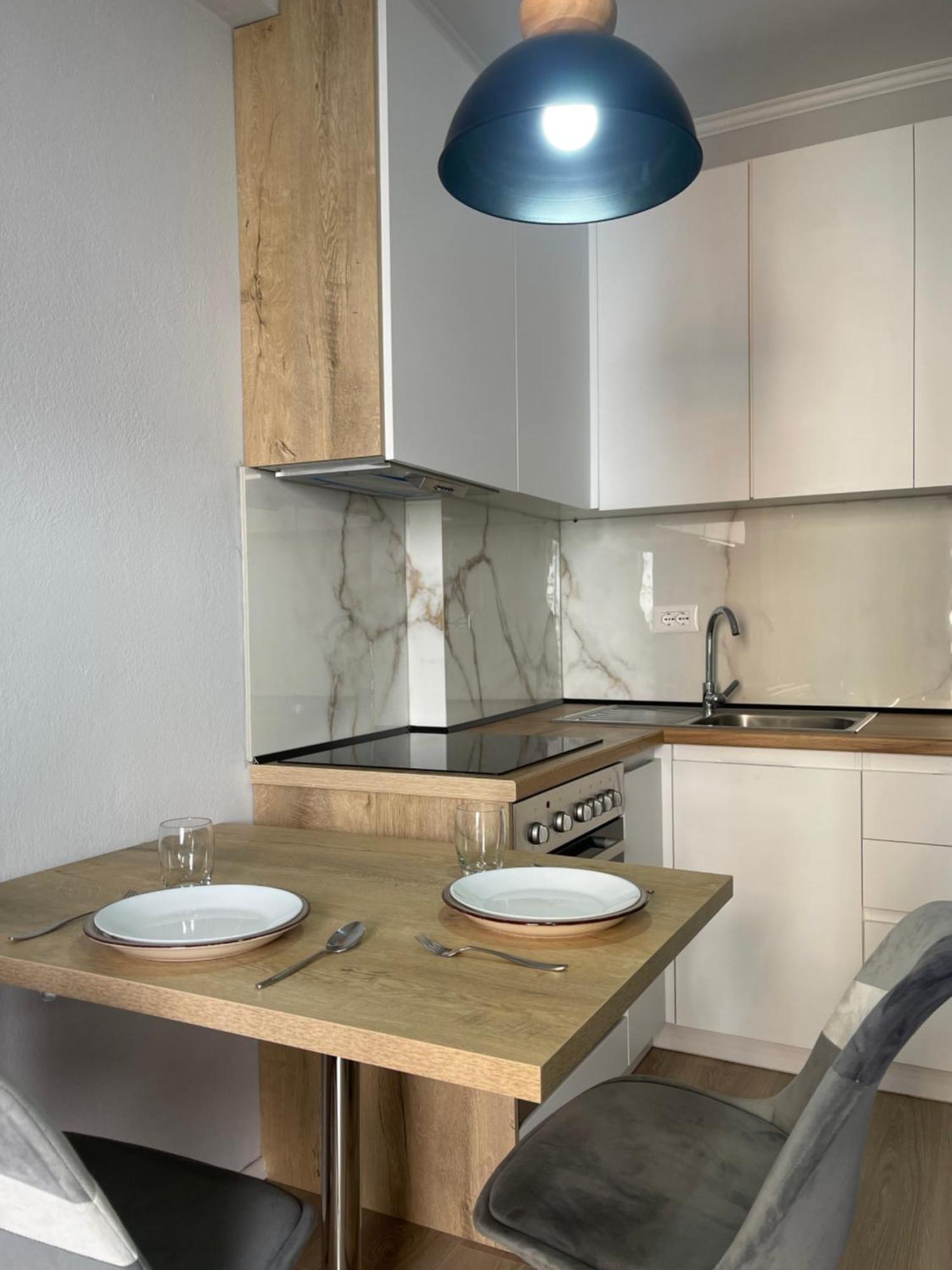 Tirana Sunshine Apartment エクステリア 写真