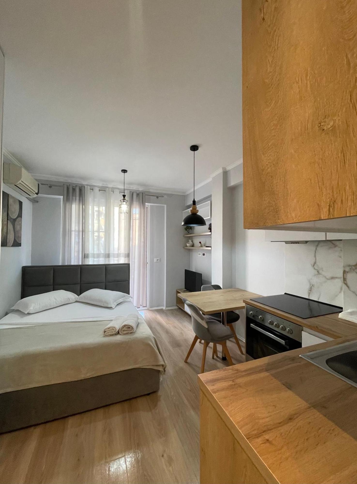 Tirana Sunshine Apartment エクステリア 写真